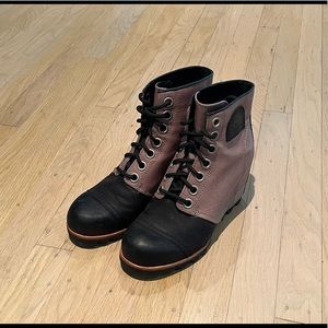 Sorel PDX Women’s Wedge Casual Boots - Size 6